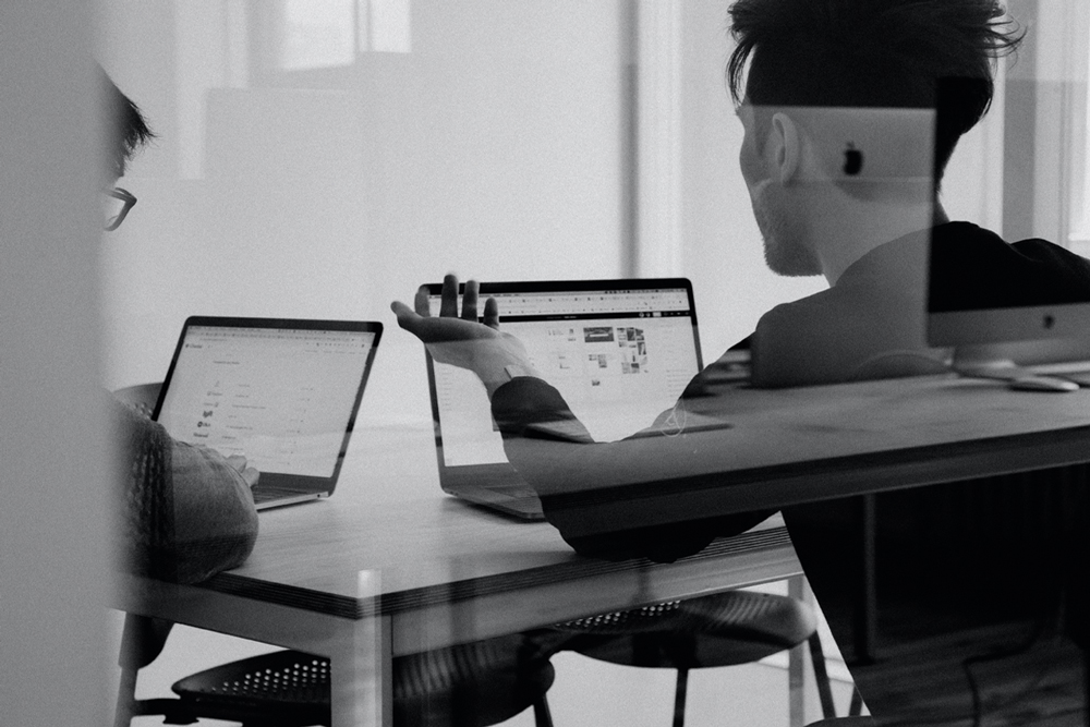 Analyzing and assessing business organizational effectiveness and identifying areas that require improvement